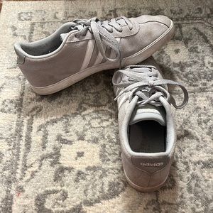 Women’s Adidas courtset gray sneakers